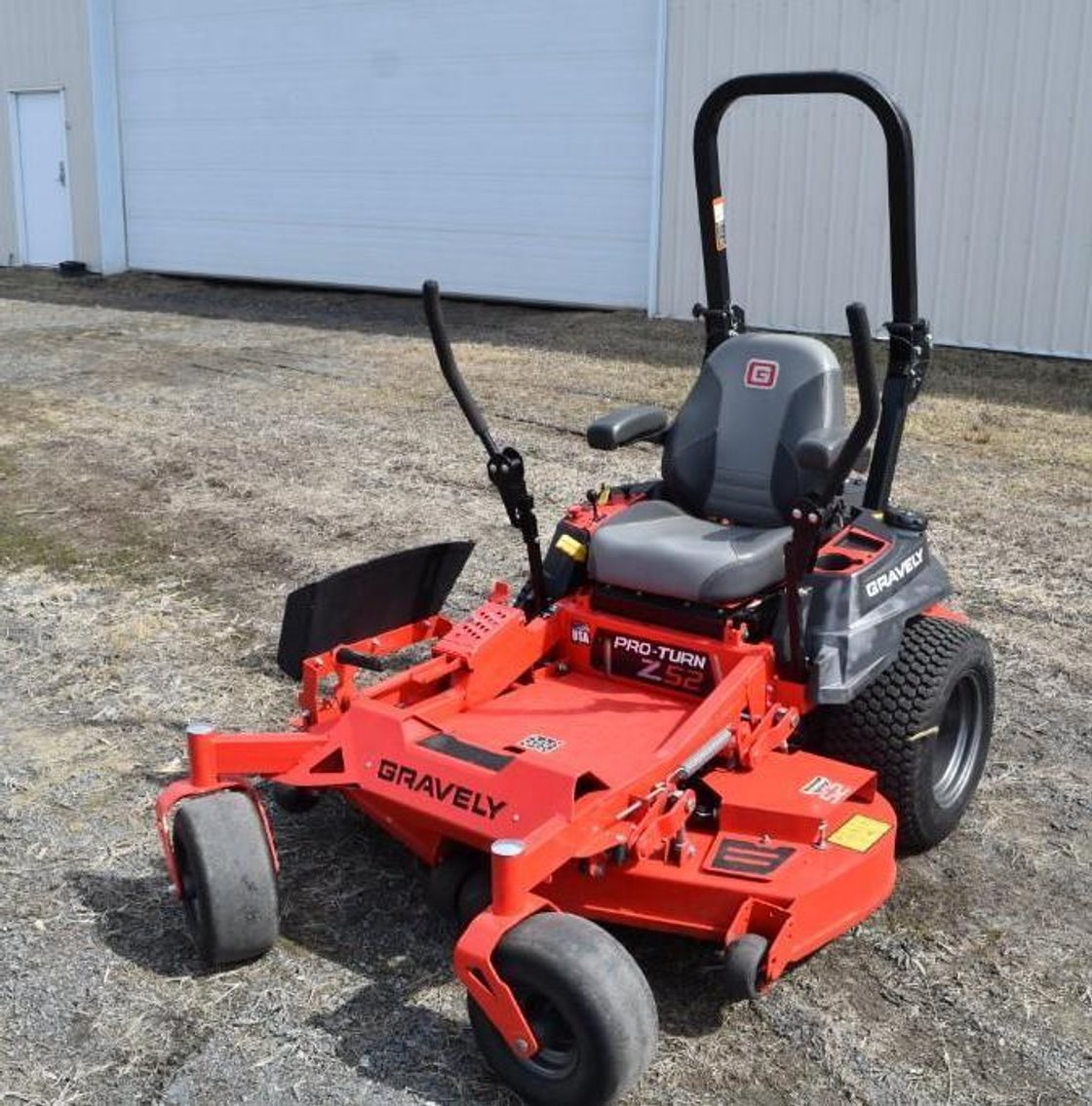 (3) John Deere & (2) Gravely Lawn Mowers