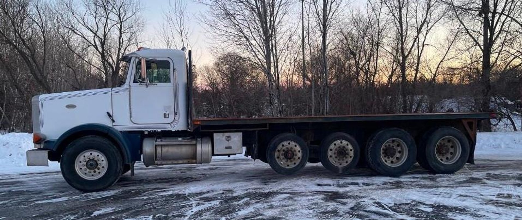 1997 Peterbilt 357 Quad Axle Flatbed