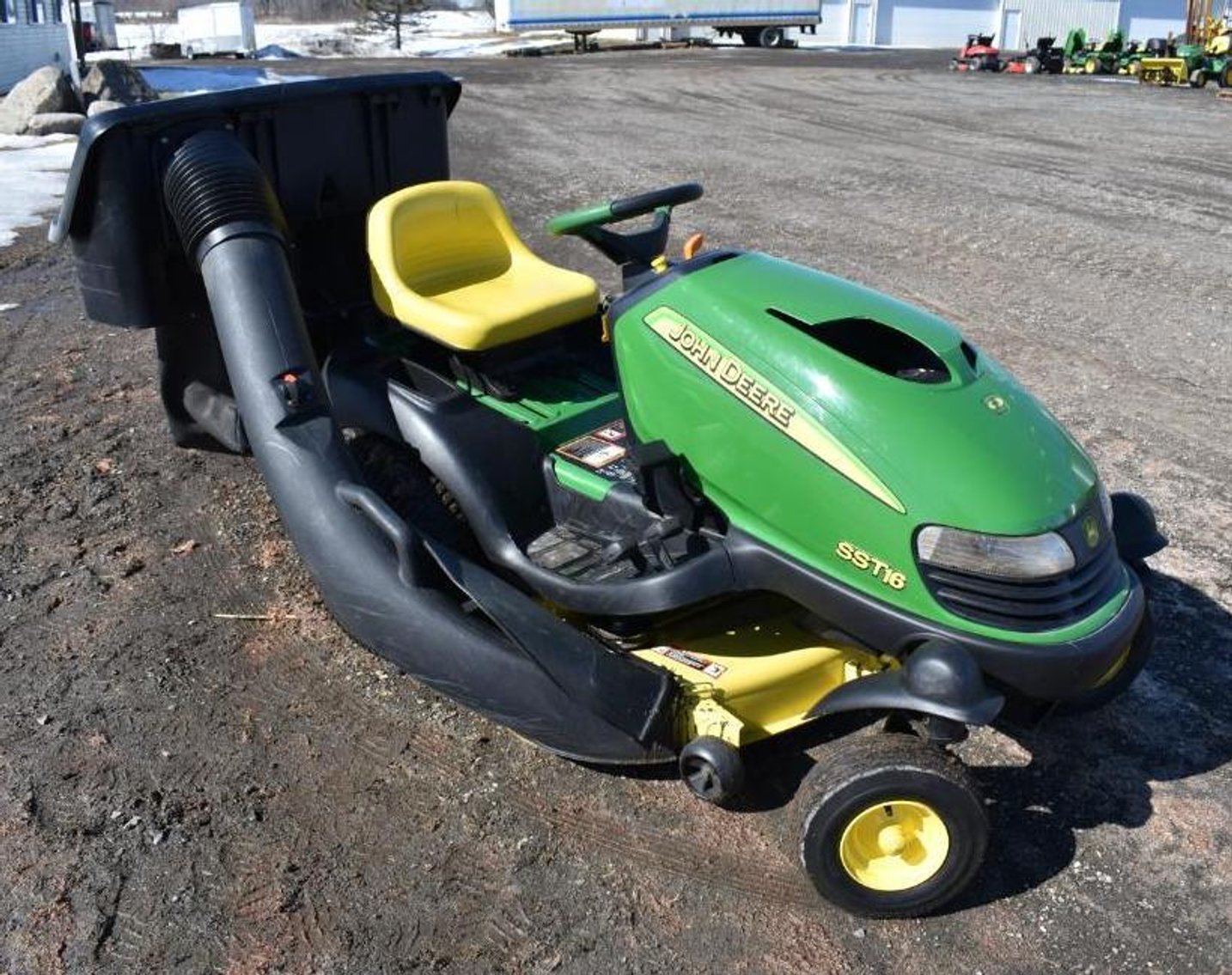 (5) John Deere Riding Lawn Mowers, Gravely & Simplicity Zero Turn