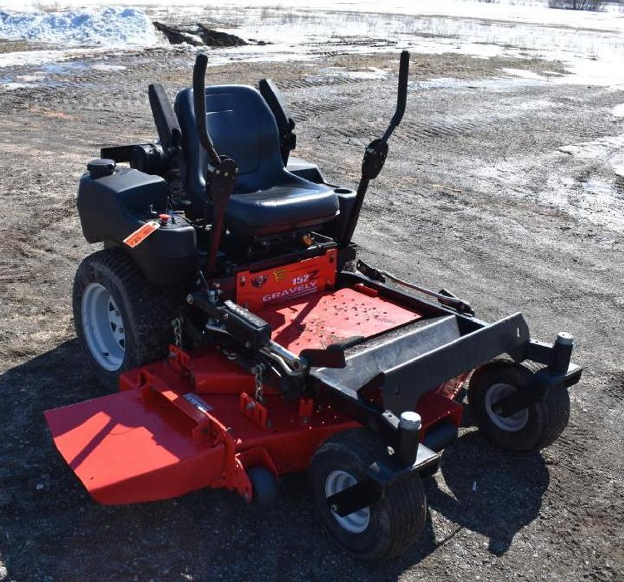 (5) John Deere Riding Lawn Mowers, Gravely & Simplicity Zero Turn