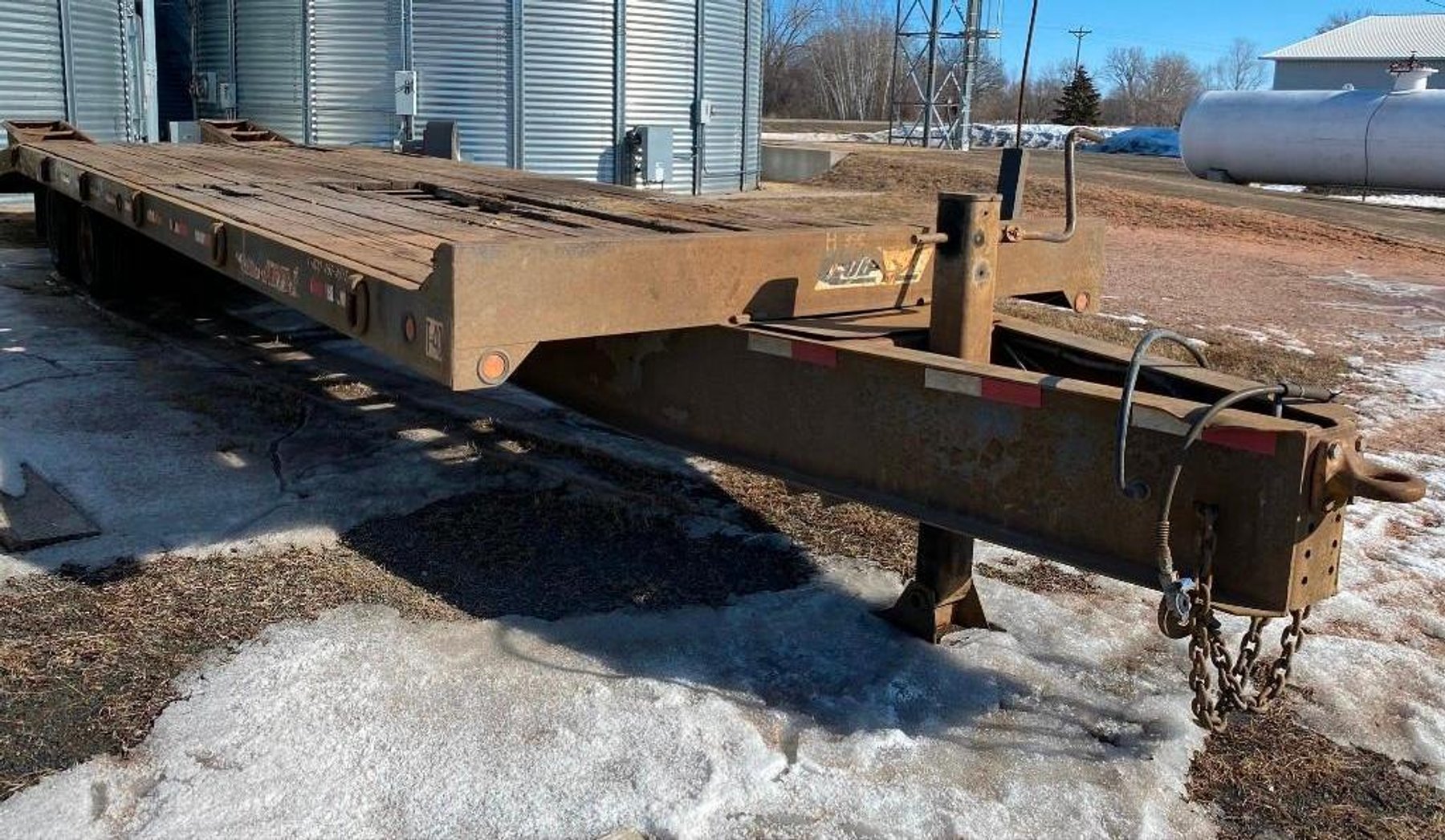 2000 Towmaster T-40 Deck Over Trailer