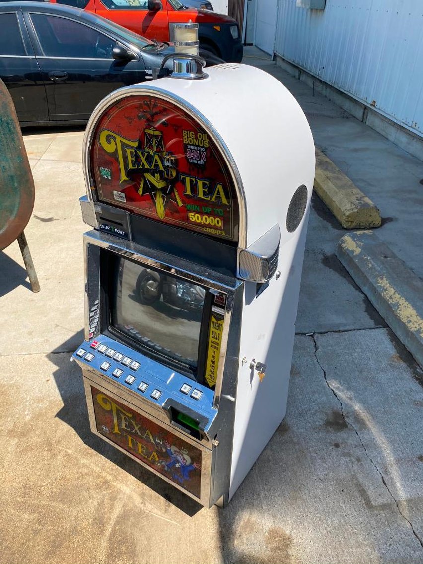 Pickup Topper, Texas Tea Slot Machine, Neon Light & Woodworking Equipment