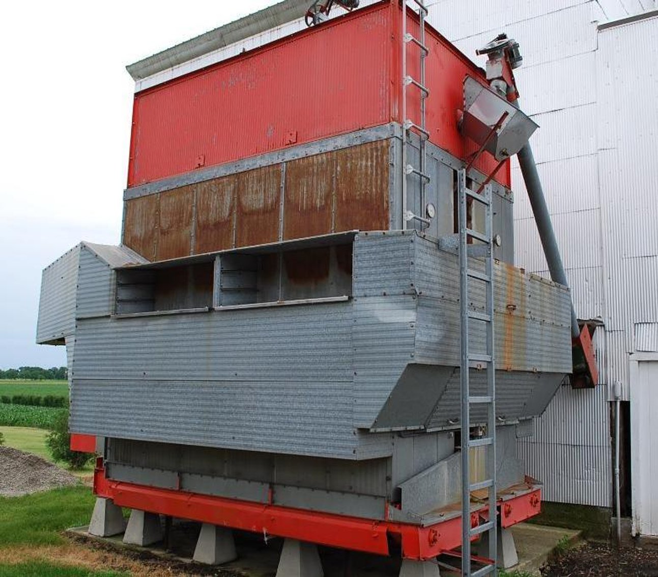 Tom and Mary Sonnek Machinery & Farm Related Equipment