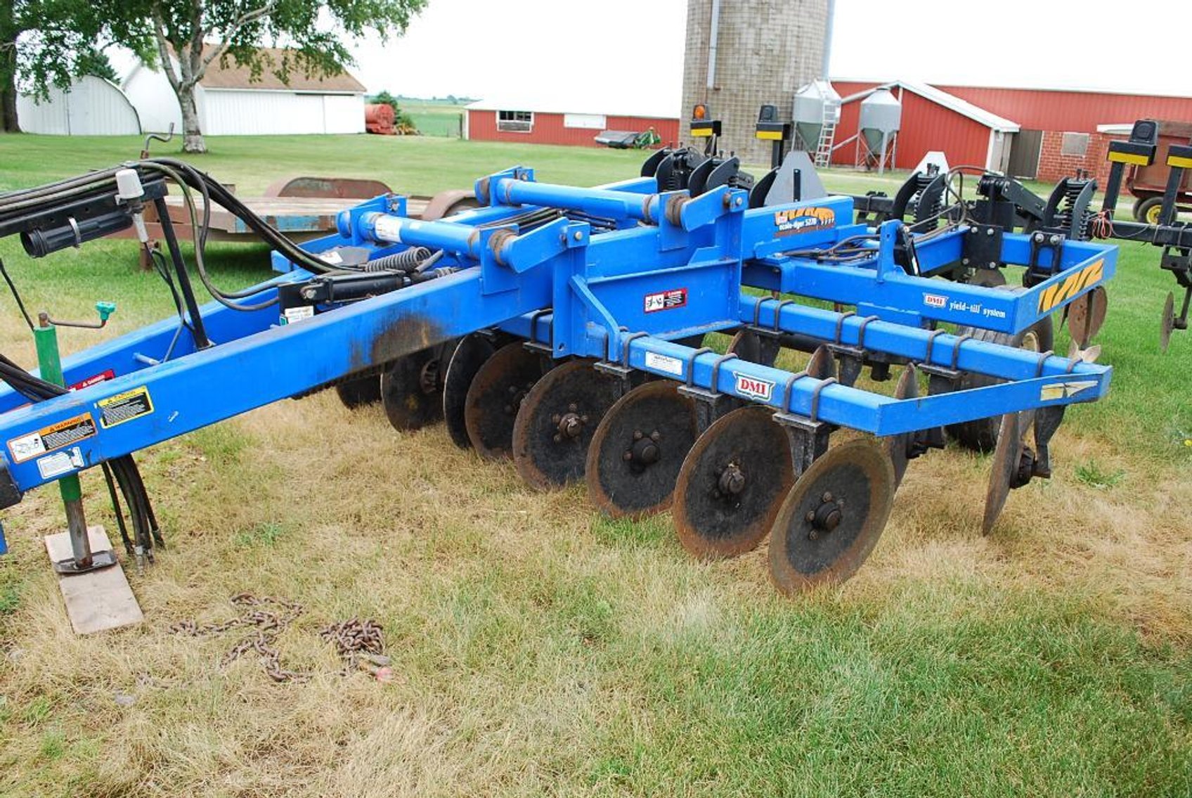 Tom and Mary Sonnek Machinery & Farm Related Equipment