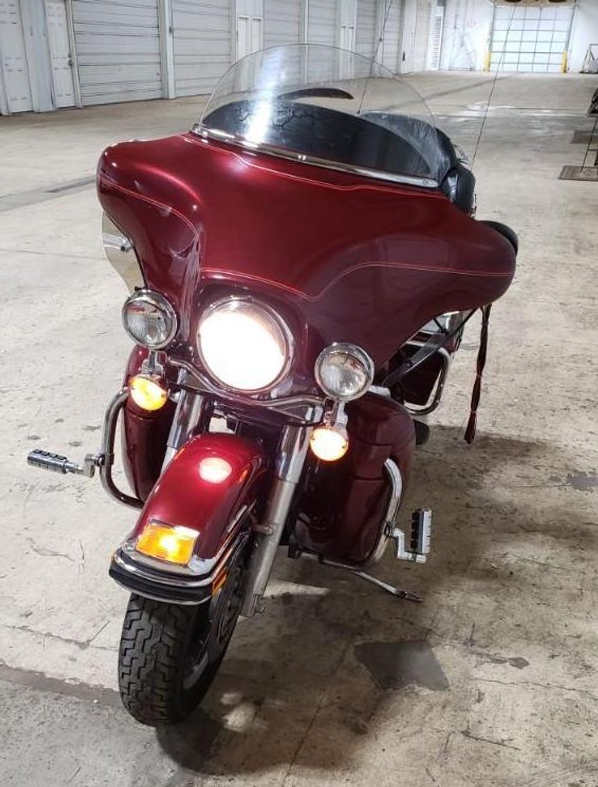 2000 Harley Davidson Ultra Classic Motorcycle