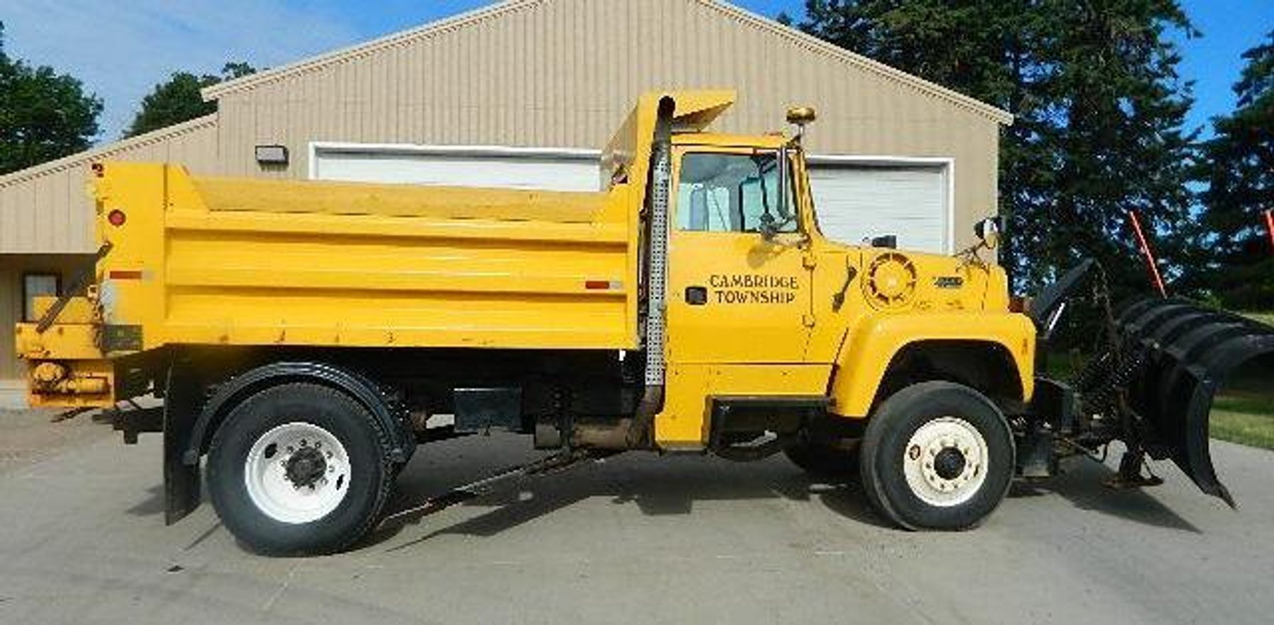 1994 Ford L8000 Township Plow Truck