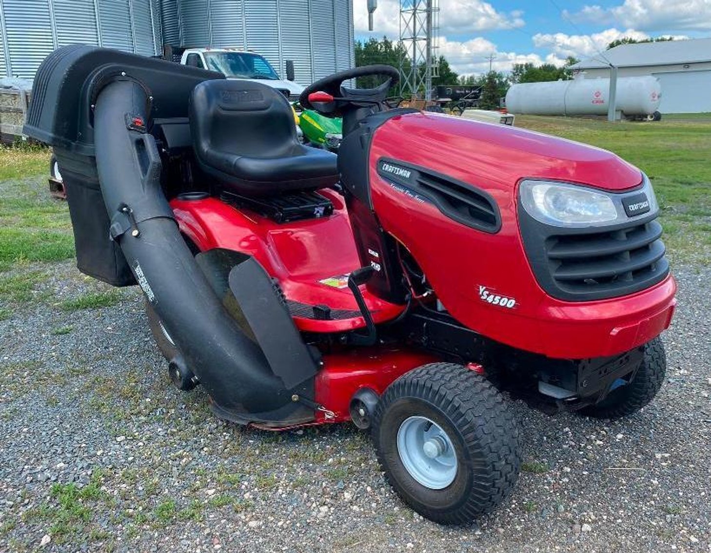 (5) Riding Lawn Mowers: Allis Chalmers T-816, Cub Cadet 17300, Toro LX500, Craftsman LT1000 & WS4500