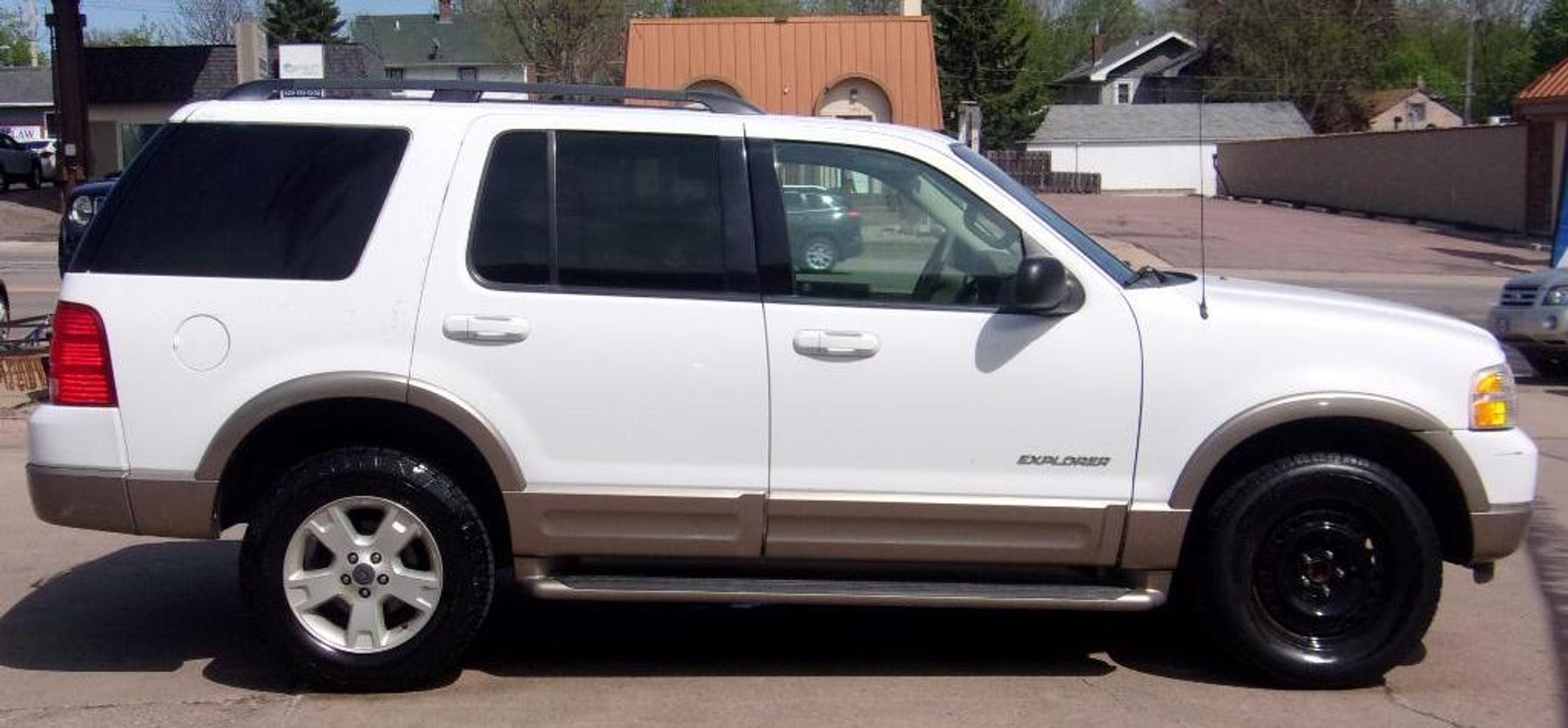 2004 Ford Explorer AWD