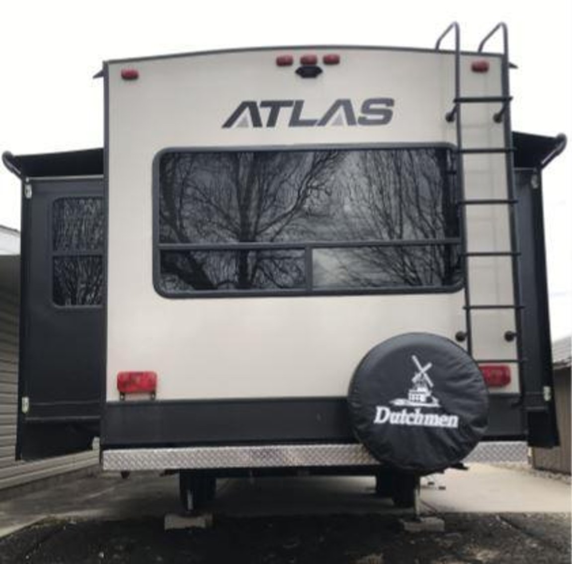 2018 Atlas M-2952 RLF 5th Wheel Trailer