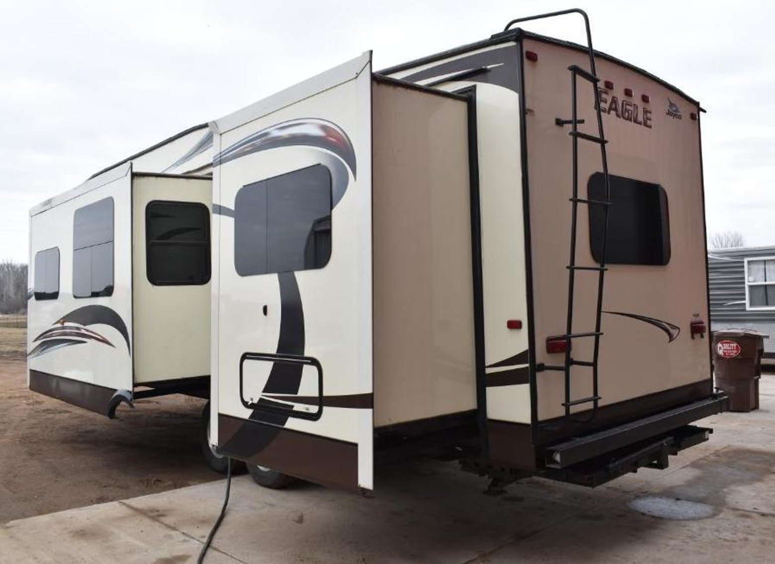 2014 Jayco Eagle 5th Wheel Camper