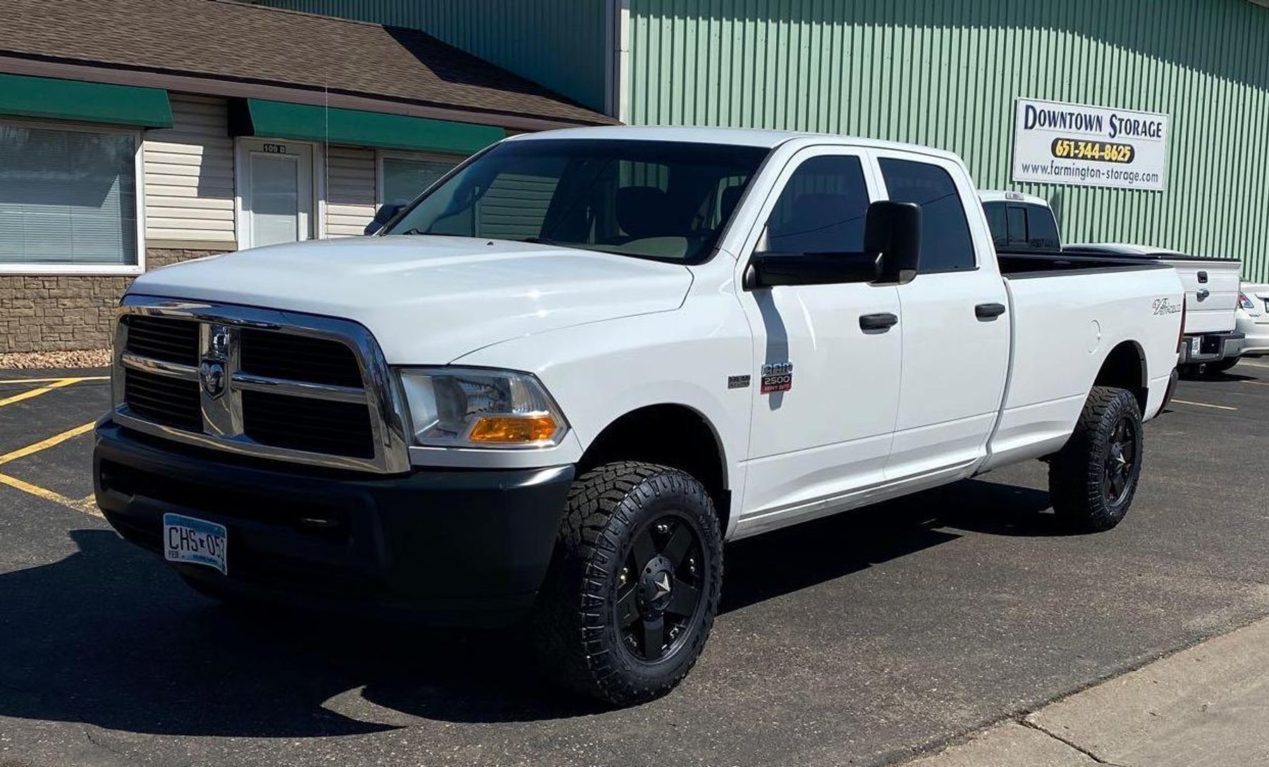 2011 Dodge Ram 2500 Heavy Duty Crew Cab Long Box 4X4 & Pickup Slide in Tool Box and Storage Unit