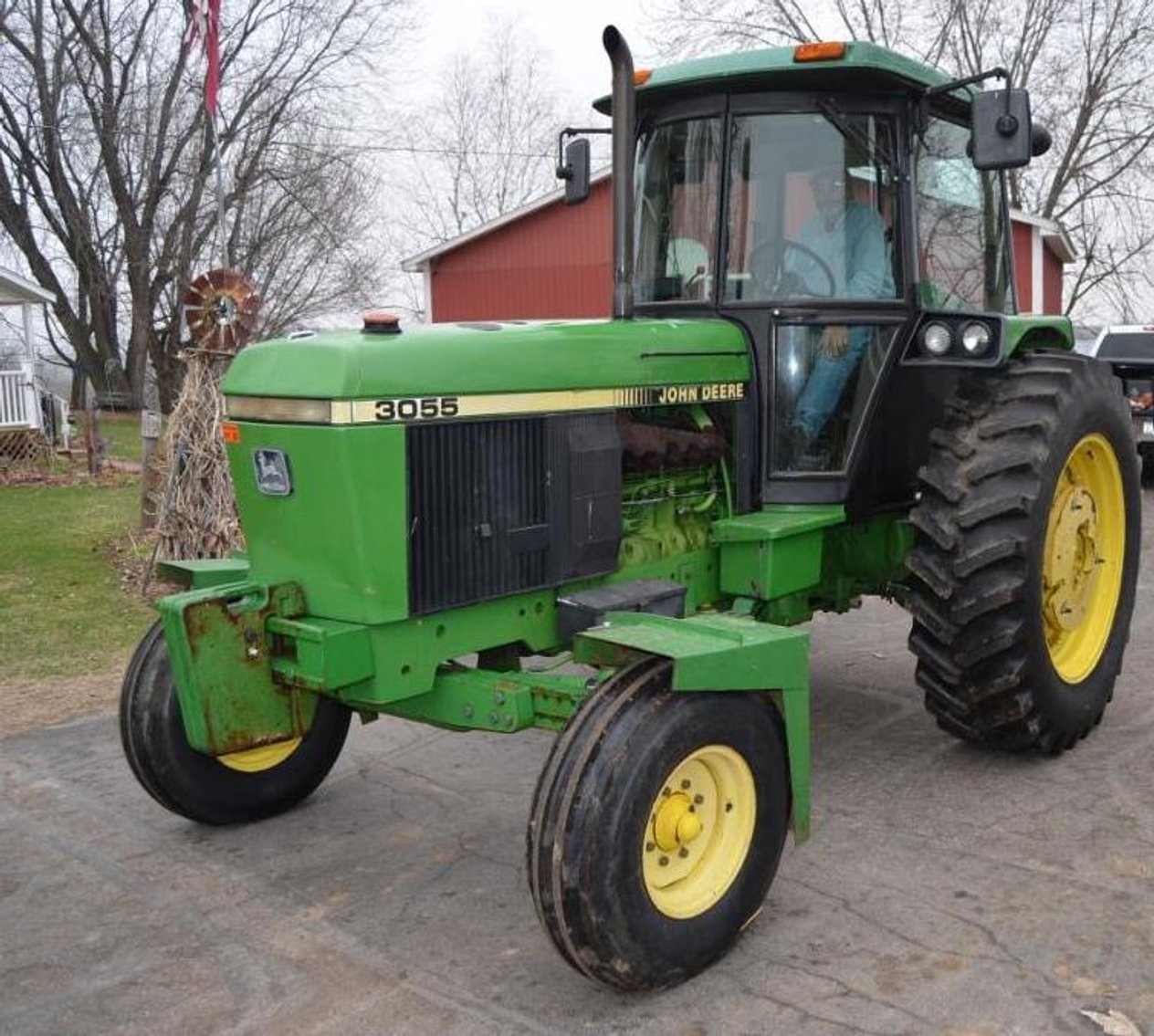 Dennis & Beverly Weiss Auction: John Deere Tractors, Machinery, Dairy Equipment, Lawn & Garden and More