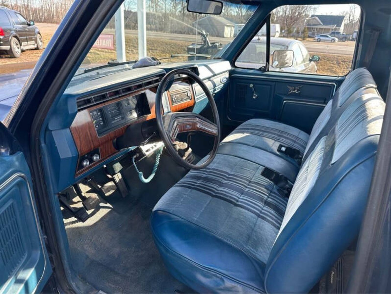 1983 Ford F-350 XLT 4WD Standard Cab Long Box