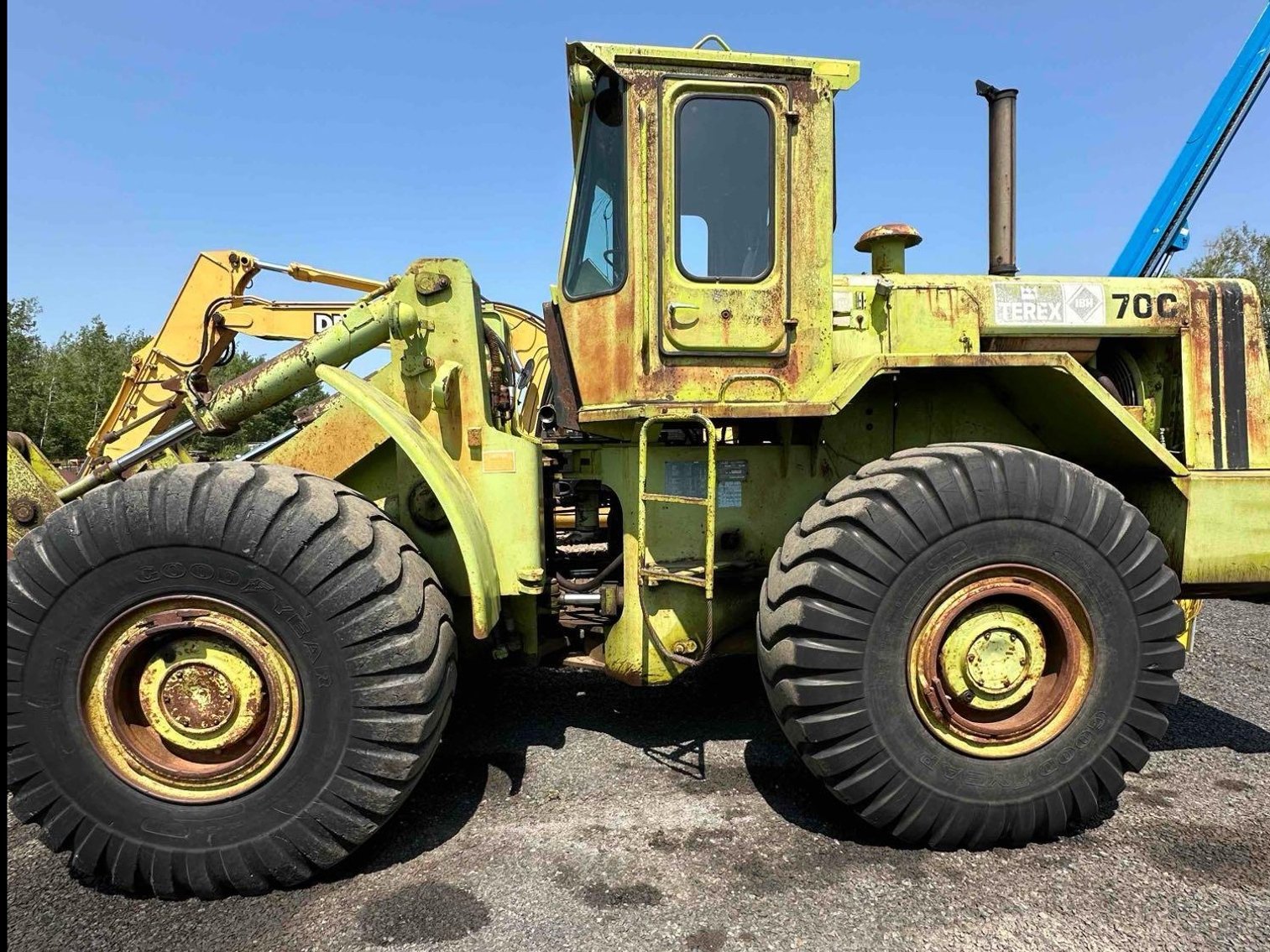 Terex 70C Loader, Cat T30D Forklift, Trailers and Vehicles