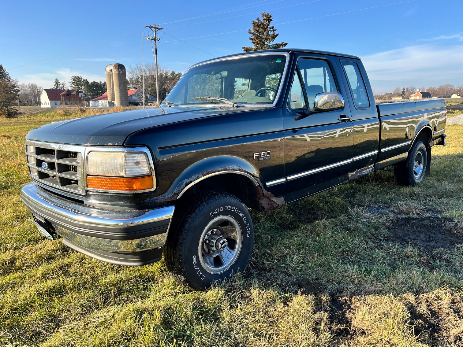 1993 Ford F-150 XLT Crew Cab Pickup