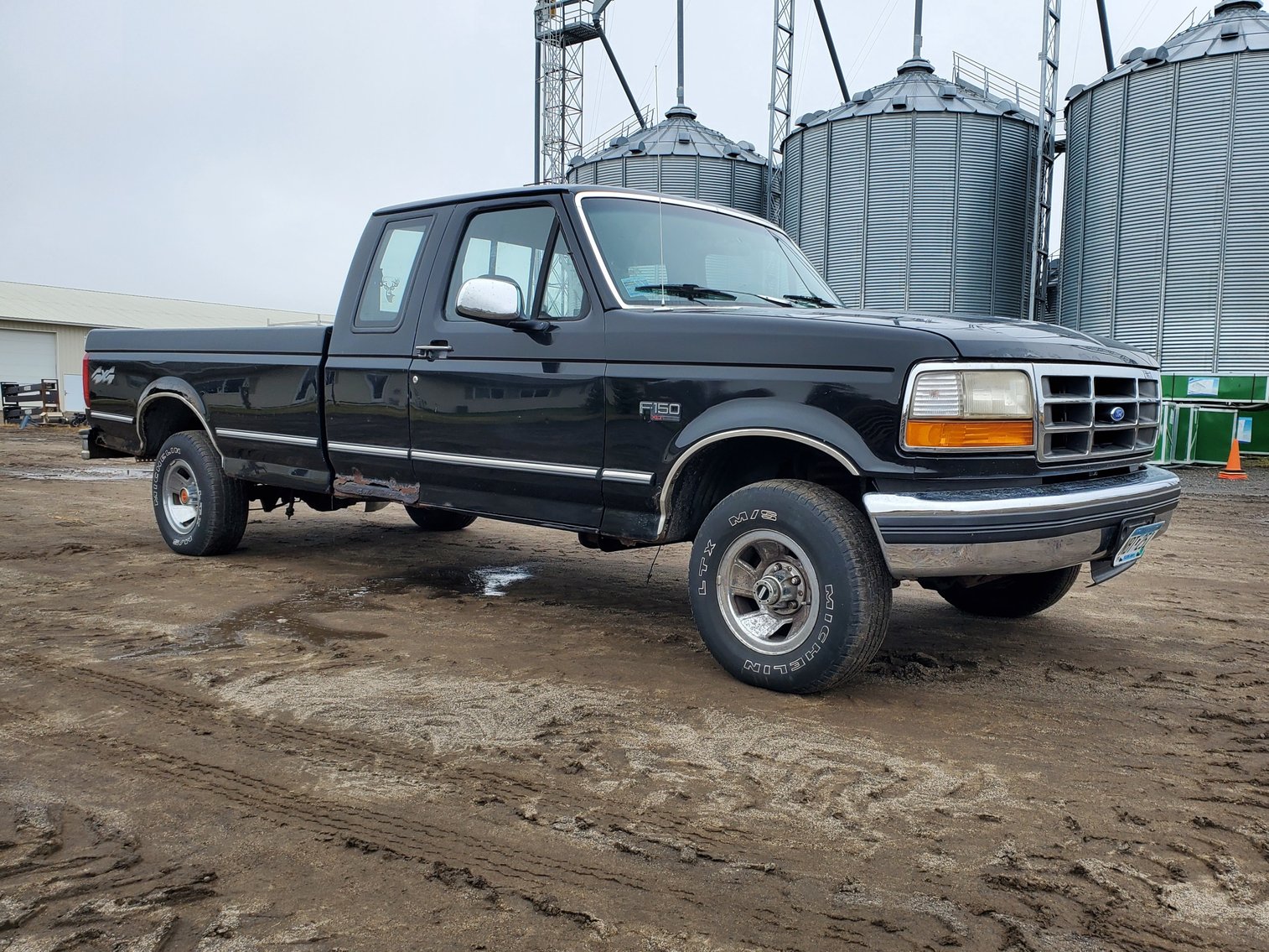 1993 Ford F-150 XLT Crew Cab Pickup (131383)