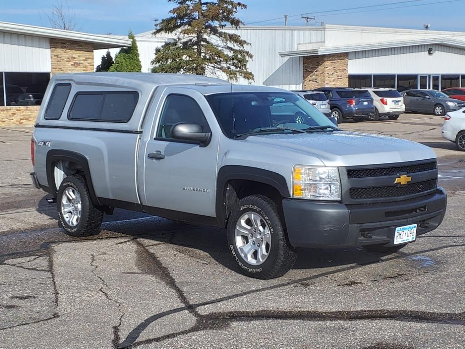 2021 Cougar By Keystone 5th Wheel Camper & 2011 Chevrolet Silverado 1500 Work Truck