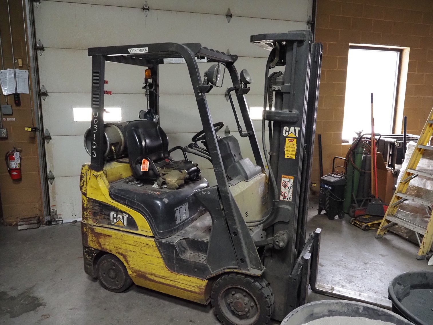 Cat Forklift, Fabricating & Powder Coat Equipment