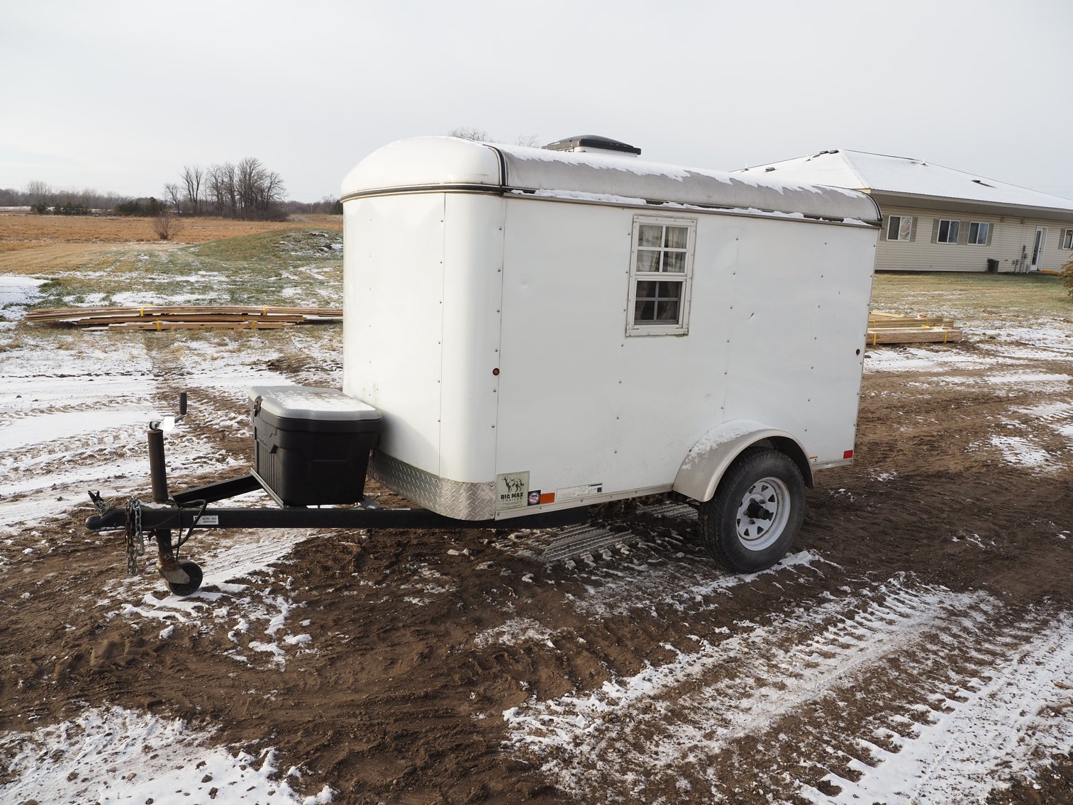 John Deere 825i UTV Gator 4WD, (3) Flatbed Trailers, (2) Enclosed Trailers (132474)