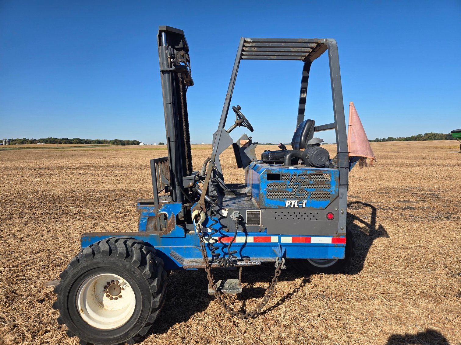 2004 JLG Articulating Boom Lift, 2008 Princeton PB50 Piggy Back Forklift, (2) Golf Carts (134087)